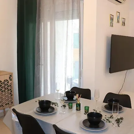 Apartments Kikaso - Near Mall Of Split, Free Parking Esterno foto